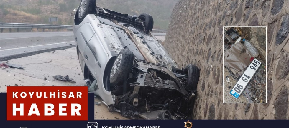 KOYULHİSAR'DA TRAFİK KAZASI : 1 YARALI