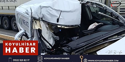 HAFİF TİCARİ ARAÇ TIRA ÇARPTI : 1 YARALI