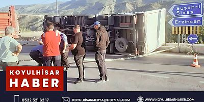 KAMYON DEVRİLDİ SÜRÜCÜSÜ YARALANDI