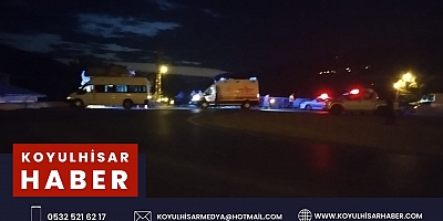 KOYULHISAR'DA MİNÜBÜS DUVARA ÇARPTI : 7 YARALI